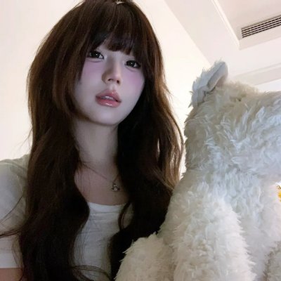 三女性